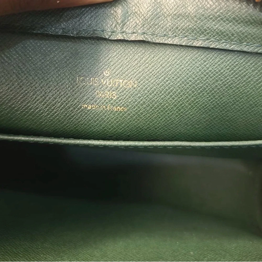 Louis Vuitton Taiga Baikal Epicea Leather Clutch Bag